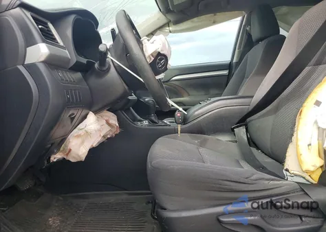 2017 Toyota Highlander Le z USA, uszkodzony, nr VIN 5TDBZRFHXHS419594